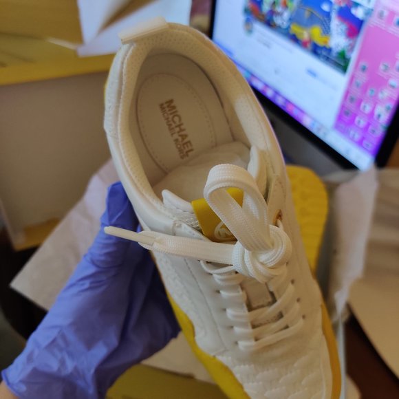 Michael Kors Wilma Trainer MK EMB Faux Leather Micro Women Shoes Size 6.5 - Picture 9 of 14